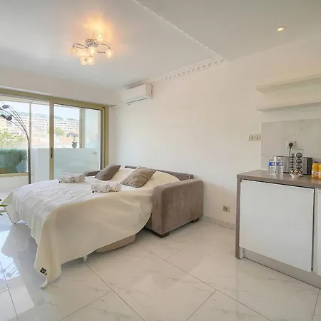 Lumineux 2 A 5 Min De La Croisette A2b259 Apartman *